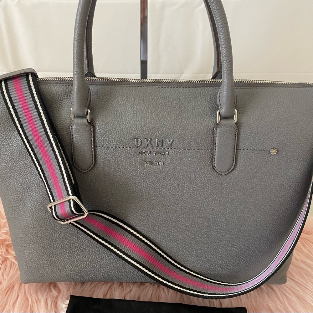 ✨BNWT DKNY Erin Luxury Grey Leather Crossbody Satchel Bag - Laptop Friendly✨